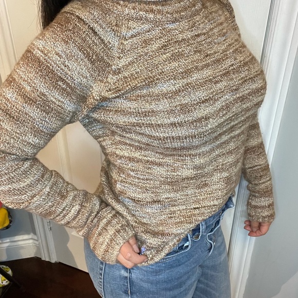 *SOLD* Columbia knit turtleneck sweater size Large - Picture 5 of 14